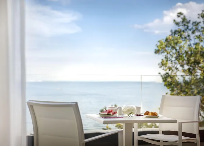 Icici - By Liburnia & 4*