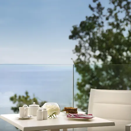 Icici - By Liburnia & 奥帕提亚