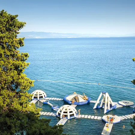 Icici - By Liburnia & 4*