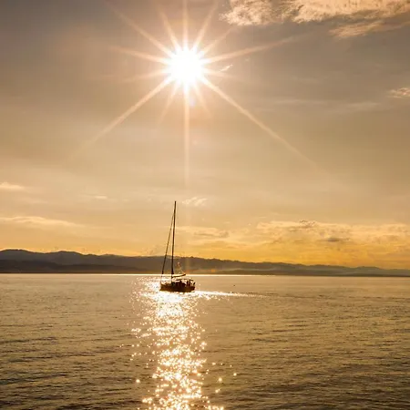 Icici - By Liburnia &